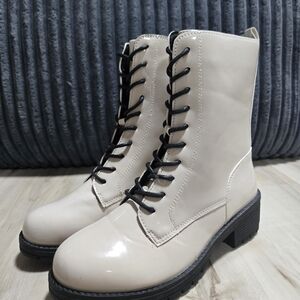 Elegant Beige Lace-Up Women's Combat Boots